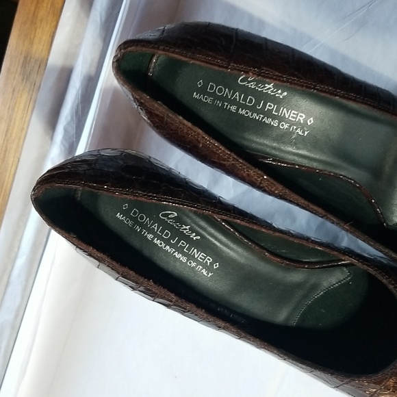 Donald J Pliner Couture brown leather shoes.  Size 8N - Picture 3 of 12